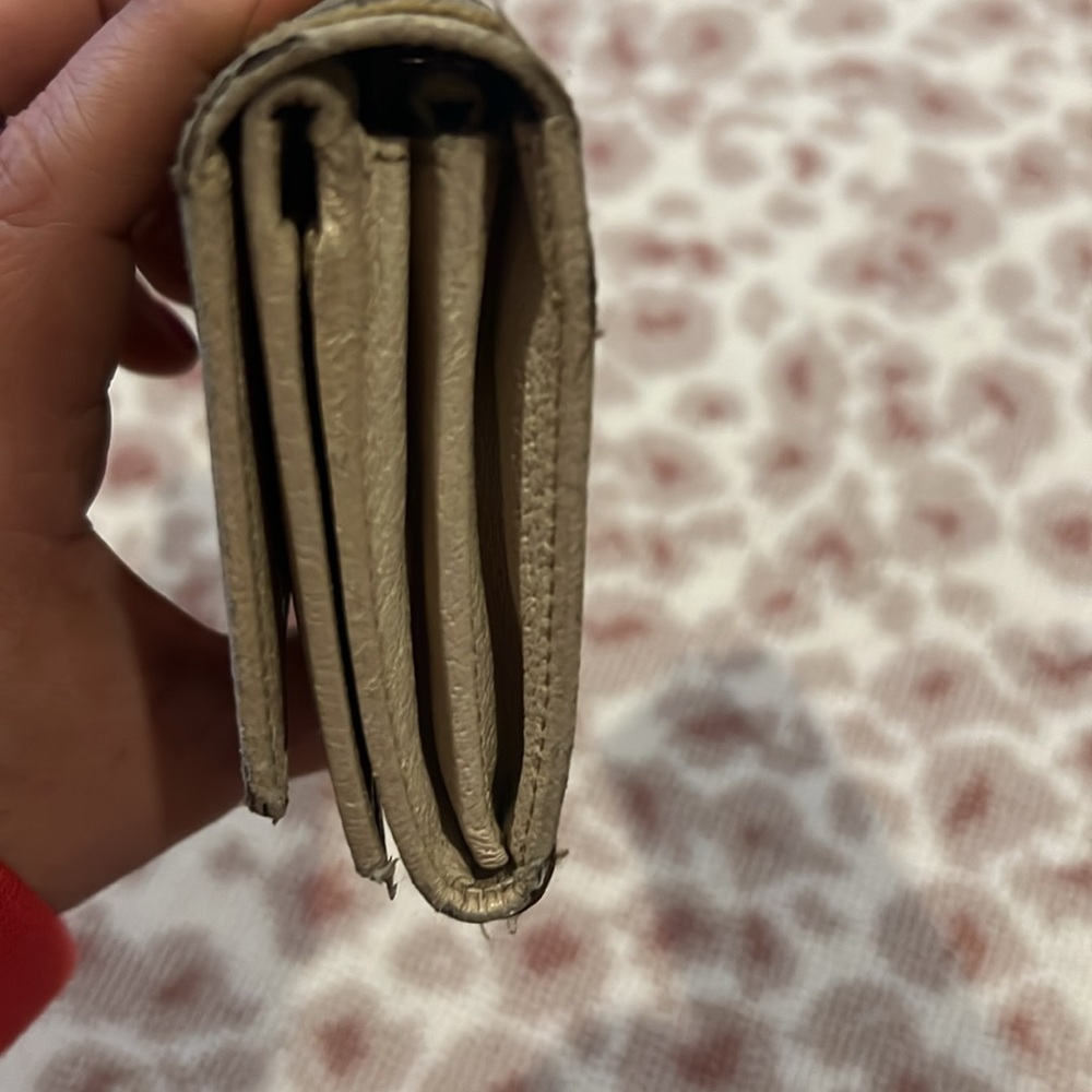 Authentic Gucci wallets - Picture 8 of 14